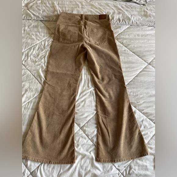 American Eagle Stretch Corduroy Super High-Waisted Flare Pant (SHORT) - Picture 4 of 7
